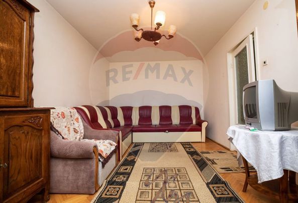 Apartament cu 2 camere de închiriat în zona Fortuna - Fotografie 1