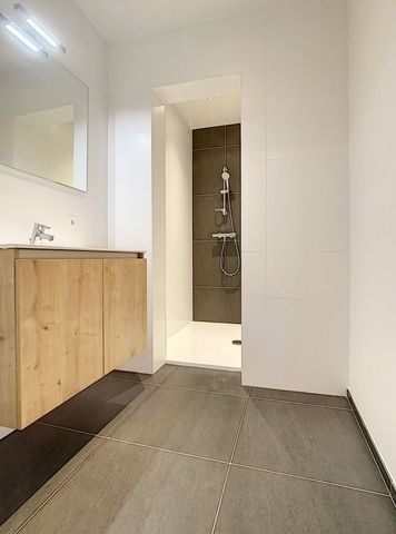 Appartement te huur - Foto 2