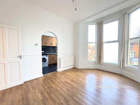 1 bedroom flat to rent - Photo 2