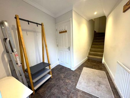 2 bedroom maisonette to rent - Photo 5