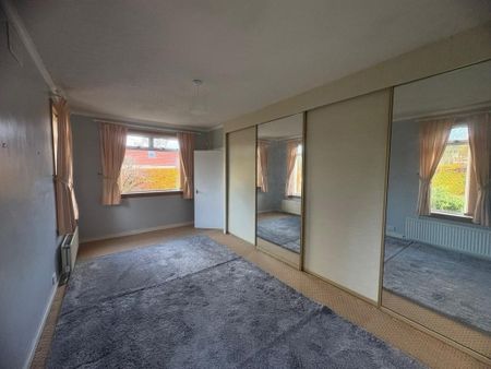 4 bedroom terraced house to rent - Photo 5