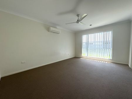 SPACIOUS 4 BEDROOM FAMILY HOME - Photo 5