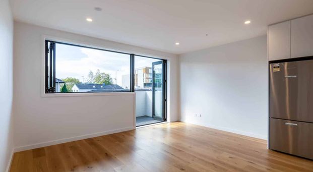 A Near New One Bedroom + Study in The Ridge - Photo 1