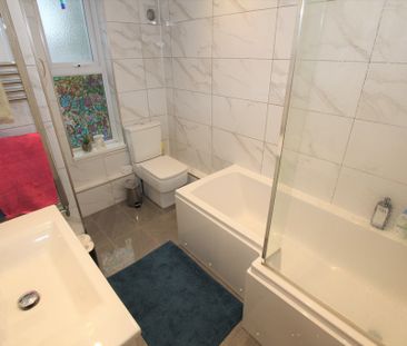 2 Bedroom Mid Terraced House, Chester - Photo 3