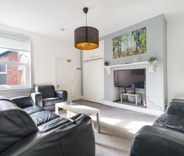 6 bedroom maisonette to rent - Photo 1