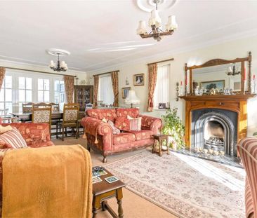 5 bedroom detached house to rent - Photo 2