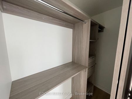 For Lease - 85 Mcmahon Drive Unit# 1506, Toronto, Ontario - Photo 4