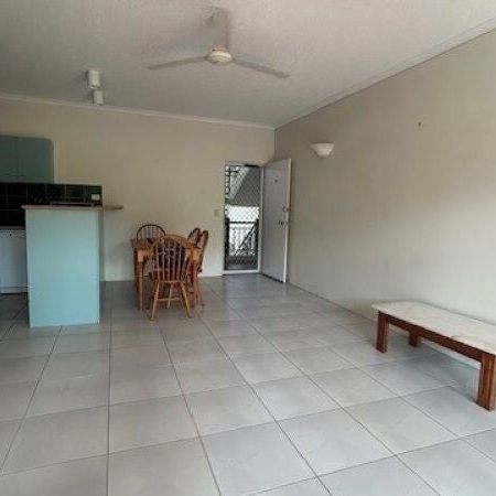 Cairns North - Photo 1