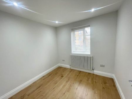 Verbena Close, London - Photo 5