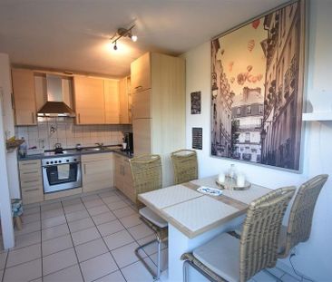 NE-Hoisten! Gemütliche 2-Zi-Whg mit EBK & Balkon im 2-Parteienhaus - Photo 1