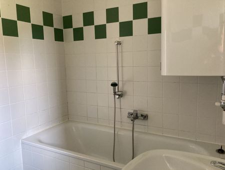 Lichtdurchflutete 3-Zimmer-Wohnung mit Balkon in ruhiger Lage - Photo 3