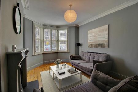 3 bedroom terraced house to rent - Photo 2