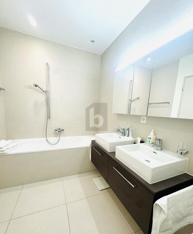 2.5 Zimmer, 94 m², 3. Stock - Foto 3