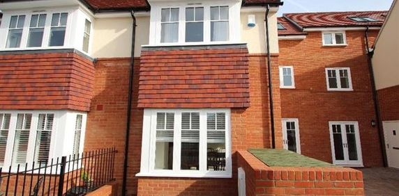 Town Lane, - Photo 2