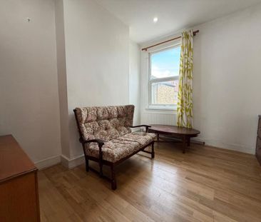 3 bedroom maisonette to rent - Photo 1