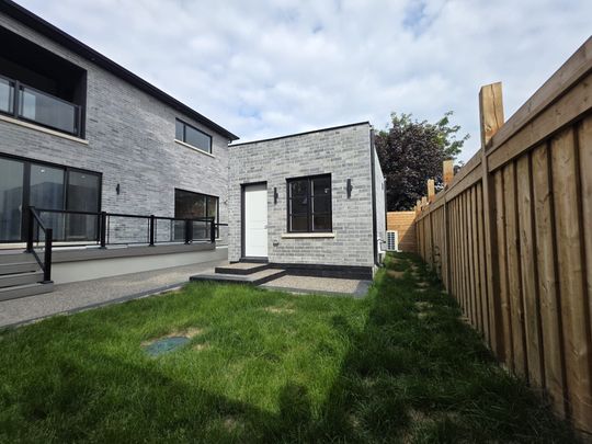 For Lease - 247 Alderbrae Avenue Unit# Garden Suite, Toronto, Ontario - Photo 1