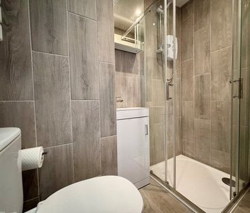London Road, Cheltenham, GL52 - Photo 3