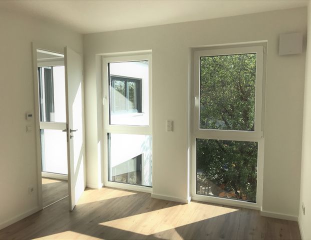3-Zimmer-Wohnung mit Einbauküche und Balkon im beliebten Erlanger Osten - Foto 1