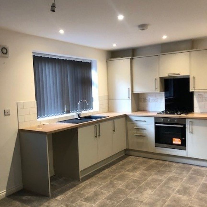 1 bed Apartment - To Let - Photo 1