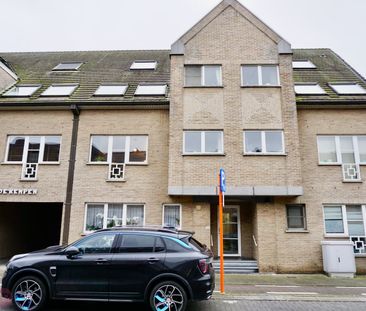 Goed gelegen appartement met 2 slaapkamers, terras en autostaanplaats - Photo 1