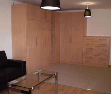 Studio to rent - Photo 5