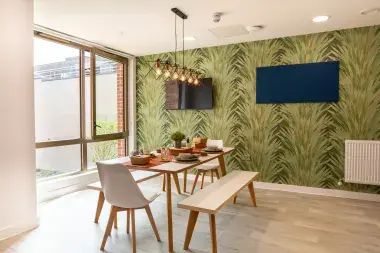 1 bedroom private hall to rent - Photo 1