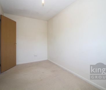 2 Bedroom House To Let - Photo 4