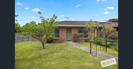 COSY 2 BEDROOM UNIT IN BEACONSFIELD - Photo 3