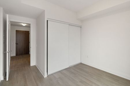 For Lease - 509 Dundas Street, Oakville, Ontario - Photo 5