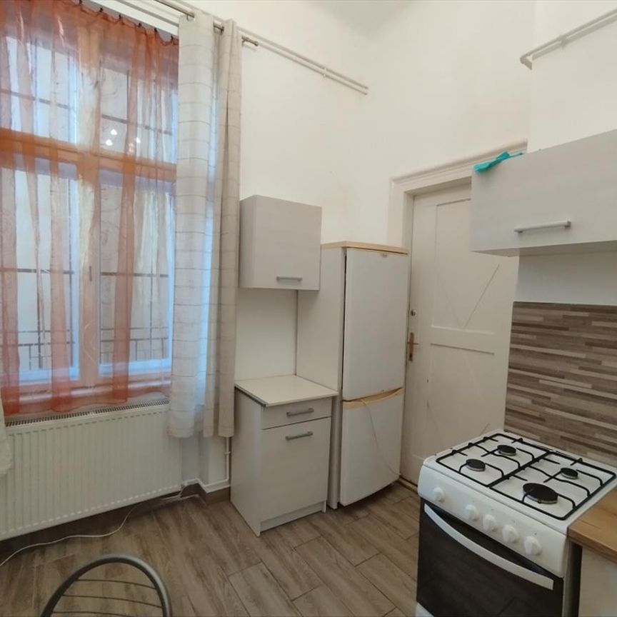 Kiadó jó állapotú lakás - Győr - Fotó 1