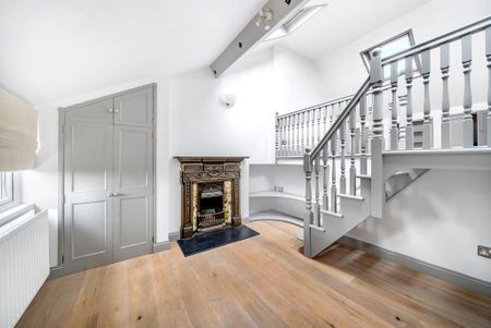 4 bedroom terraced house to rent - Photo 2