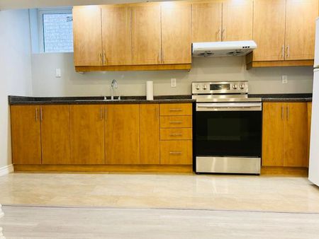 For Lease - 3863 Skyview Street, Mississauga, Ontario - Photo 4