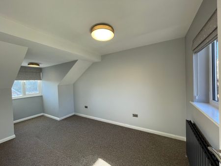 2 bedroom Detached House to let - Photo 5