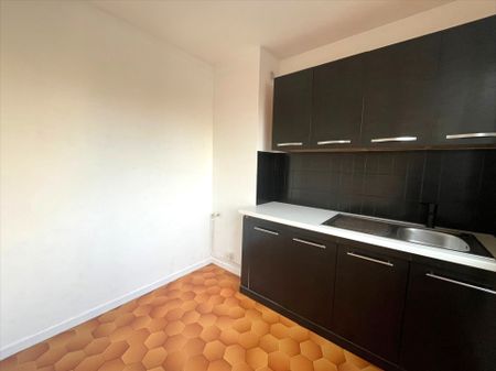 Location Appartement 1 pièce 30m² - Photo 3