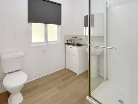 Renovated Unit in Newtown - Photo 3