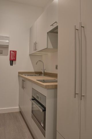 Studio to rent - Photo 2