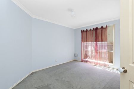 Low Maintenance Three Bedroom Home in Ballarat North - Photo 5