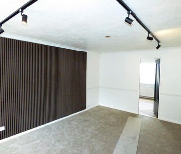 3 bedroom townhouse to rent - Photo 1