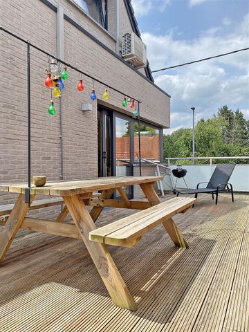 APPARTEMENT (duplex) met 2 slaapkamers, terras & bureau (babykamer) - Foto 5