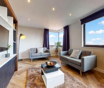 2 bedroom Apartment to rent - Photo 3