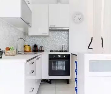 Via Pompeo Mariani, Milan, Lombardy 20128 - Photo 4