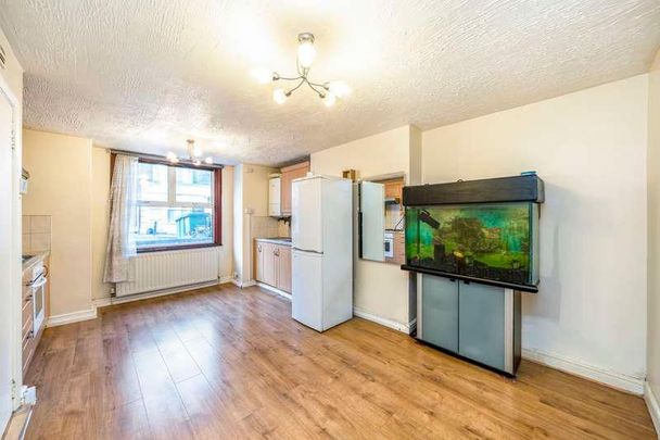 Charlton Church Lane, Charlton, London, SE7 - Photo 1