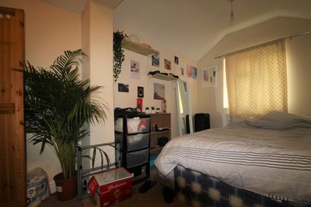 5 bedroom terraced house to rent - Photo 3