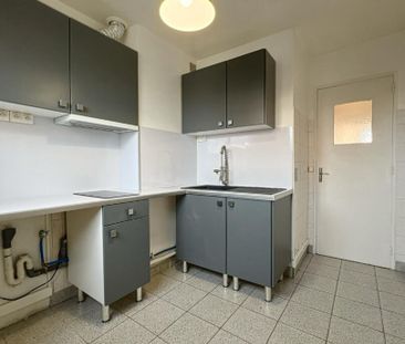 Location Appartement 3 pièces 55m² NANTERRE 92000 - Photo 6