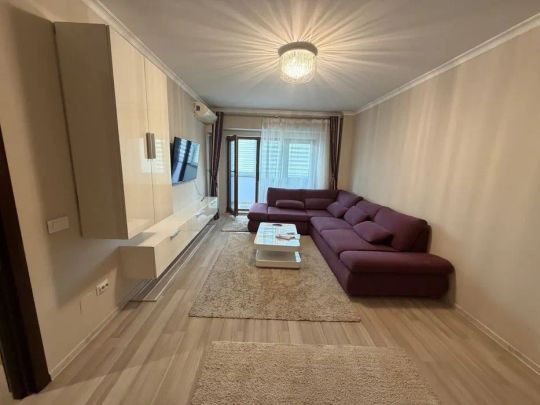 Apartament cu 3 camere decomandate, modern și foarte bine întreținut, situat în zona Gara - Fotografie 1