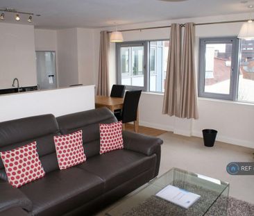 2 bedroom flat to rent - Photo 1