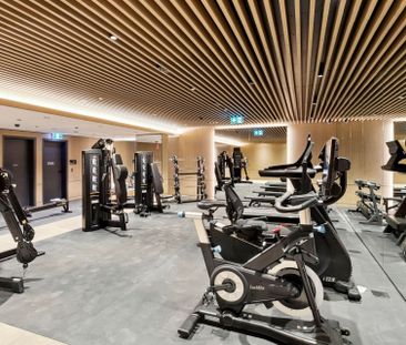 BOUTIQUE APARTMENT WITH DESIGNER FINISHES IN THE ROCKS | Furnished - Photo 3