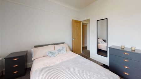 Gloucester Road North, Filton - Photo 5