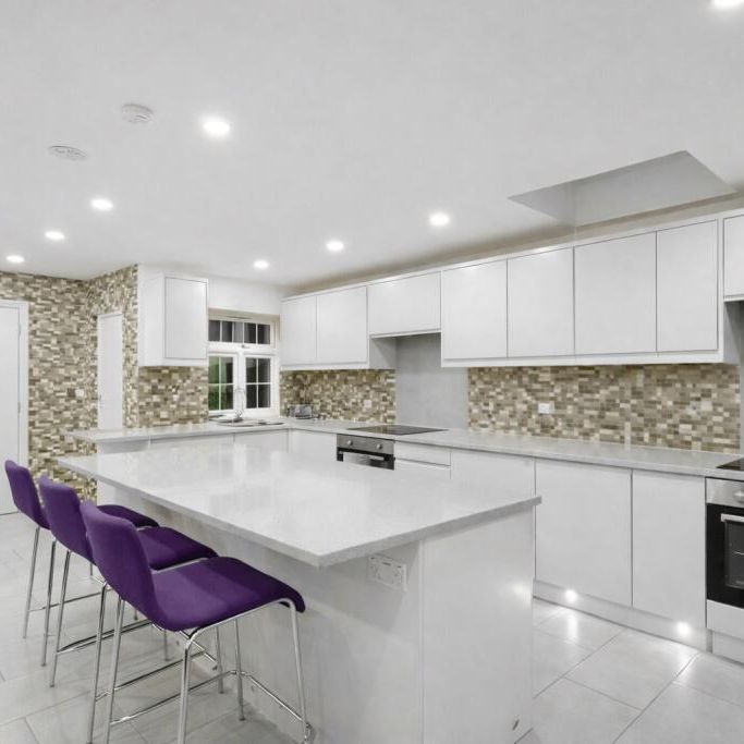 Greyhound Road, London N17 - Photo 1