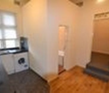 Studio Flat, High Road Leytonstone, E11 - Photo 1